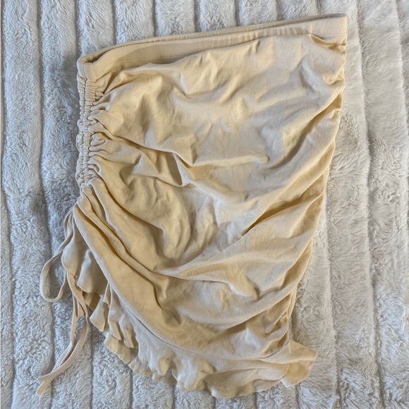Cream Ruched Mini Skirt - Picture 2 of 3